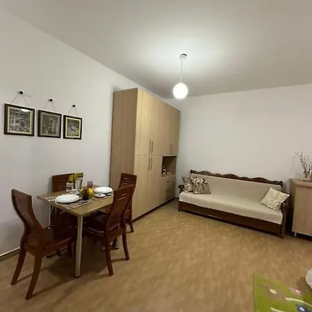 Apartment Of Shpresa Vlore